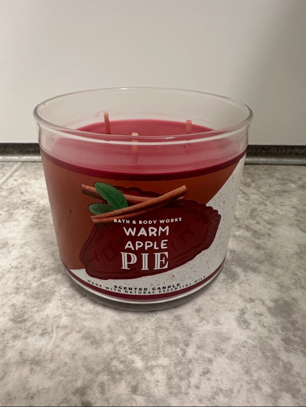Bath & Body Works Warm Apple Pie 3 Wick Candle